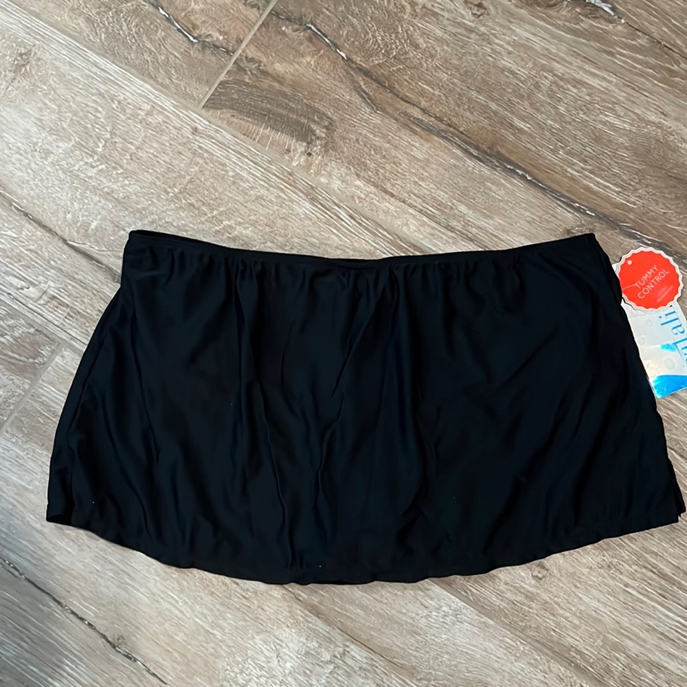 Black tummy control swim skirt